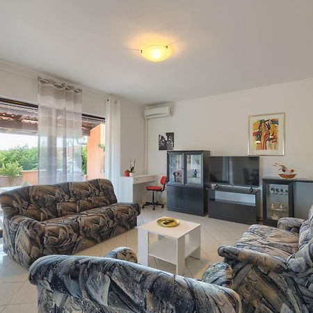 Apartment Viktor Pula Dış mekan fotoğraf